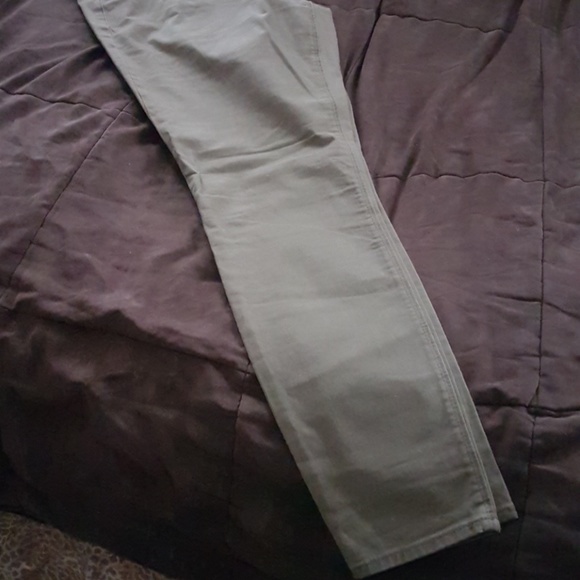 "Express" army green jean-like pant - Picture 4 of 4